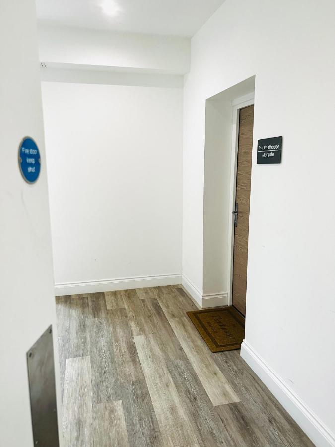 The Penthouse Margate, Balconies, Sea View, Gated Parking, Air Con! Exterior foto